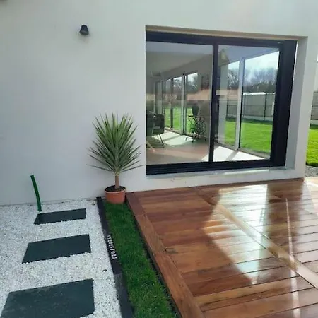 Maison Moderne Et Lumineuse A 5 Minutes A Pied Des Plages Landunvez
